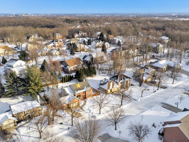 1935 W TELEMARK CIRCLE, Green Bay, WI 54313