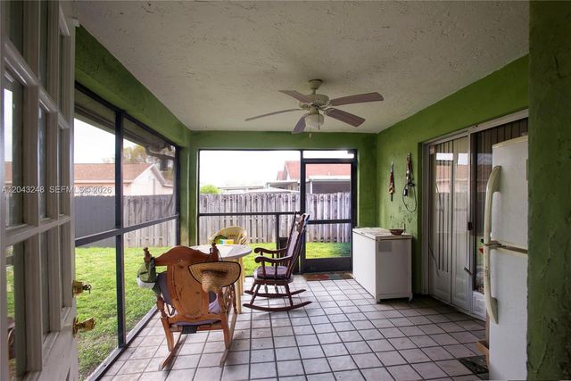 5889 NW 198th Ter, Hialeah, FL 33015