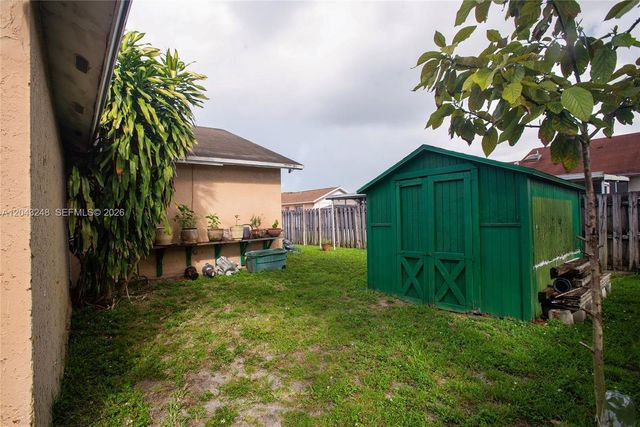 5889 NW 198th Ter, Hialeah, FL 33015