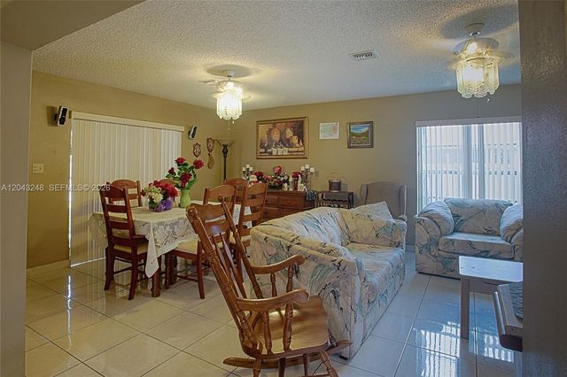 5889 NW 198th Ter, Hialeah, FL 33015