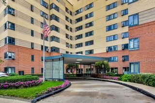 5040 N MARINE Drive C8, Chicago, IL 60640
