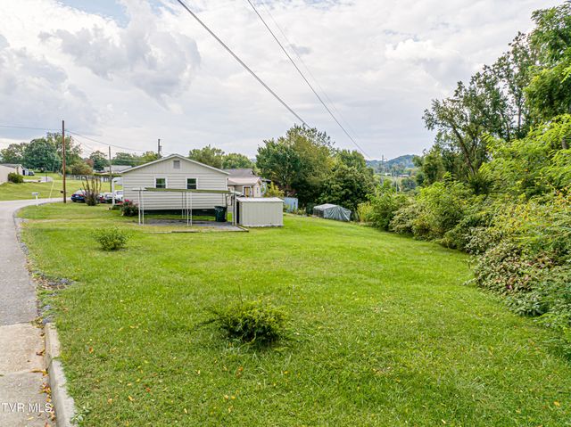 250 Crescent Drive, Bristol, VA 24201