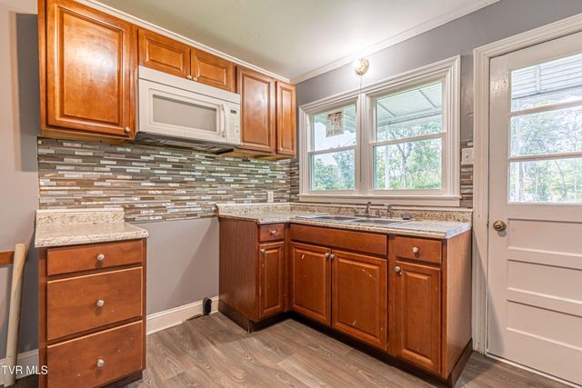 250 Crescent Drive, Bristol, VA 24201
