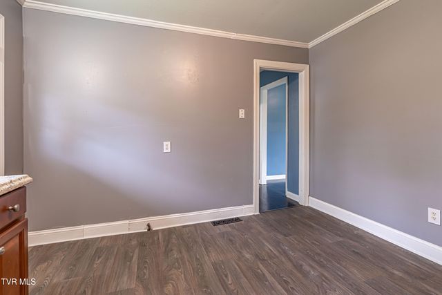 250 Crescent Drive, Bristol, VA 24201