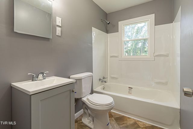 250 Crescent Drive, Bristol, VA 24201