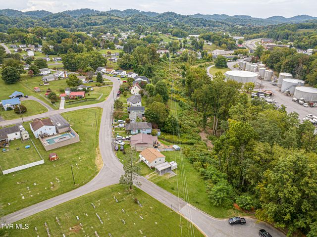 250 Crescent Drive, Bristol, VA 24201