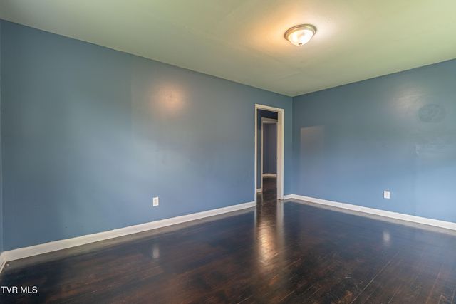 250 Crescent Drive, Bristol, VA 24201