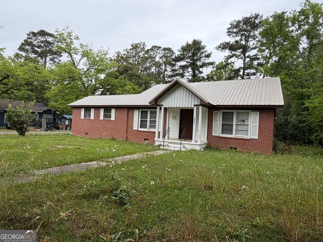 225 W Jessamine Street, Fitzgerald, GA 31750