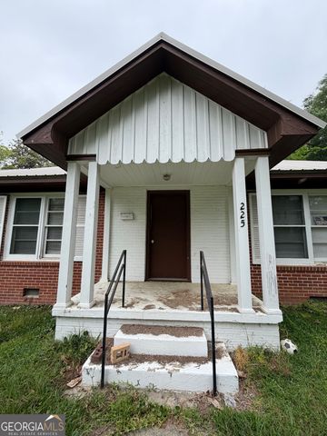 225 W Jessamine Street, Fitzgerald, GA 31750