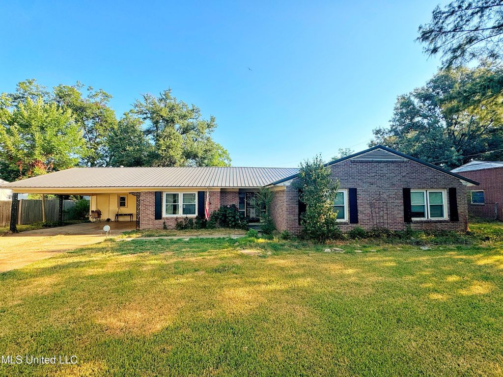 1121 Rose Circle, Clarksdale, MS 38614