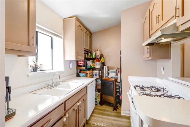 9505 Arlington 17, Riverside, CA 92503