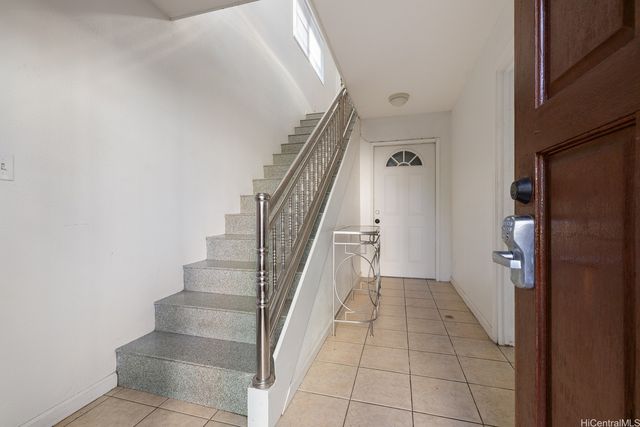 1446 Liholiho Street, Honolulu, HI 96822