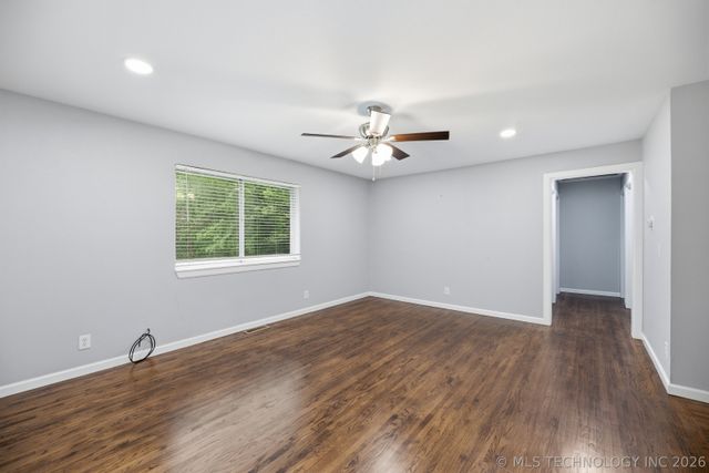 135 W Mill Avenue, Sapulpa, OK 74066