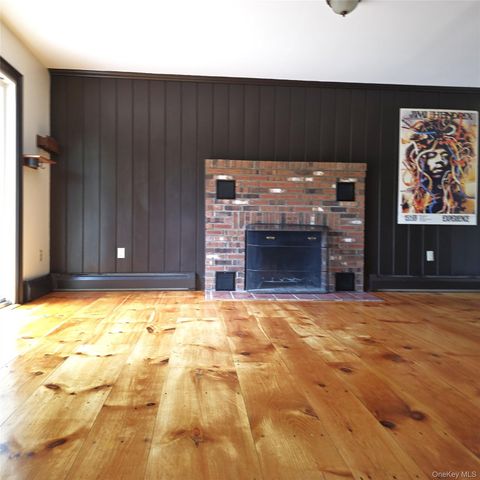 143 Starbarrack Road, Red Hook, NY 12571