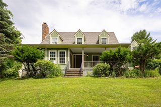143 Starbarrack Road, Red Hook, NY 12571