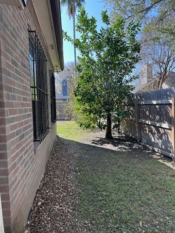 7029 Smokewood Dr, Corpus Christi, TX 78413