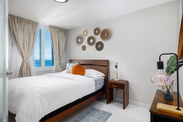 4123 AVE ISLA VERDE, Carolina, PR 00979