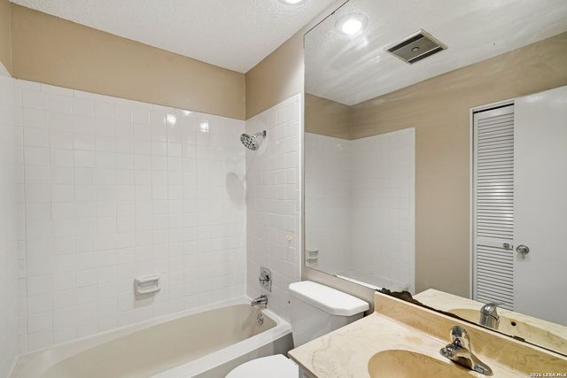 16330 Elk Hollow, San Antonio, TX 78247