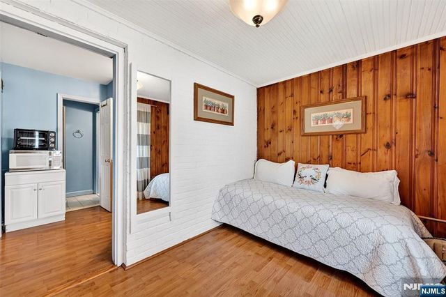 68 Ilford Avenue, North Arlington, NJ 07031