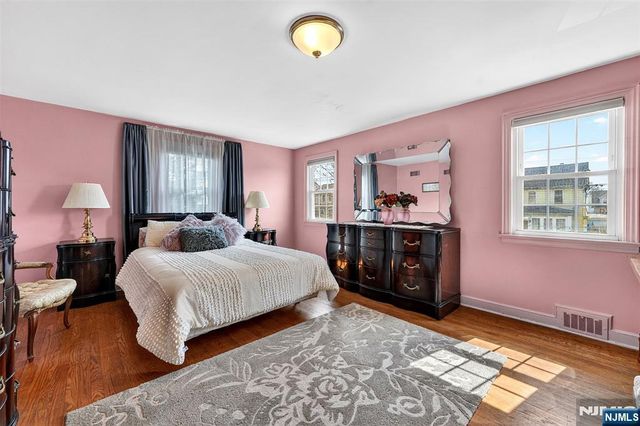 68 Ilford Avenue, North Arlington, NJ 07031