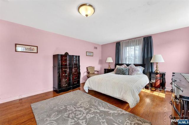 68 Ilford Avenue, North Arlington, NJ 07031