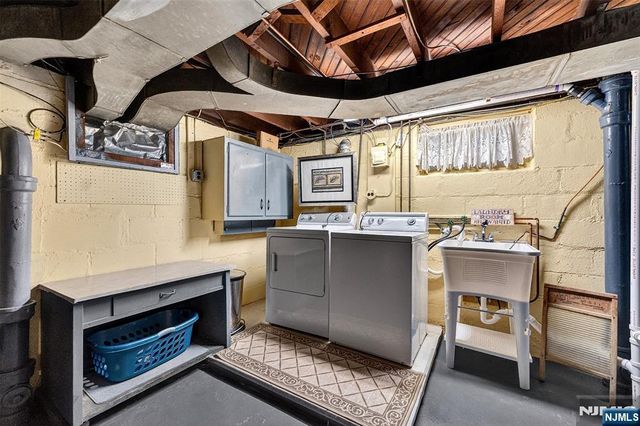 68 Ilford Avenue, North Arlington, NJ 07031