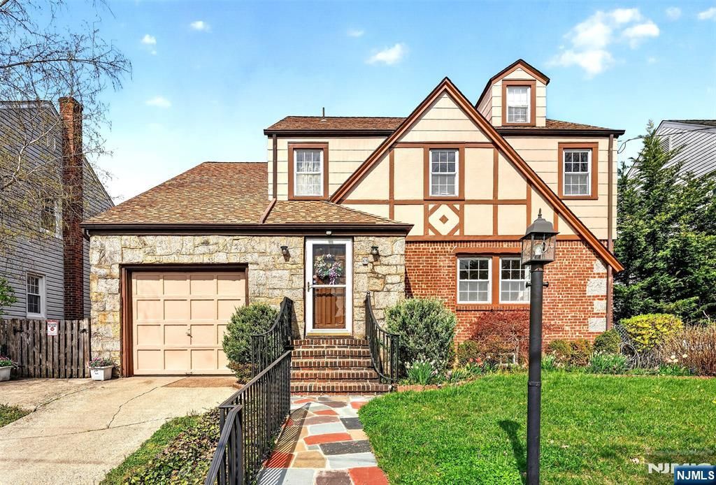 68 Ilford Avenue, North Arlington, NJ 07031