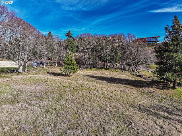 1170 Sw THORNTON Dr, White Salmon, WA 98672