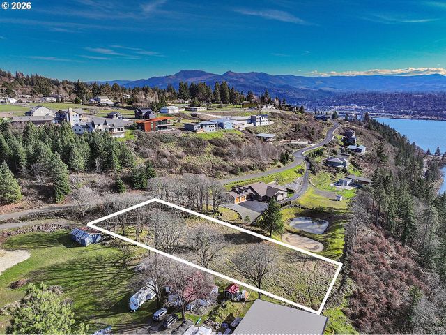 1170 Sw THORNTON Dr, White Salmon, WA 98672
