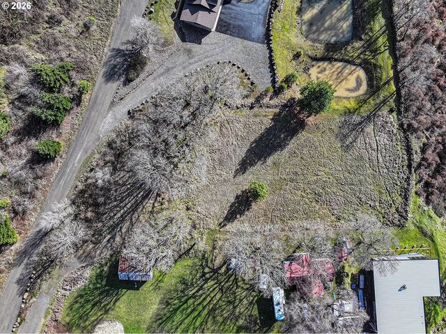 1170 Sw THORNTON Dr, White Salmon, WA 98672