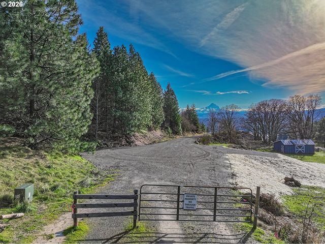 1170 Sw THORNTON Dr, White Salmon, WA 98672