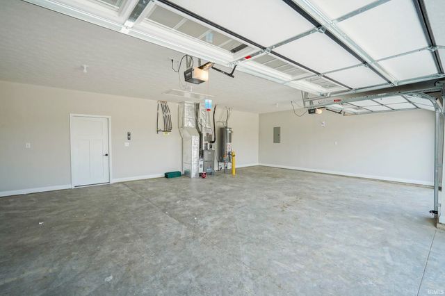 825 Ravenstone Drive, Lafayette, IN 47909