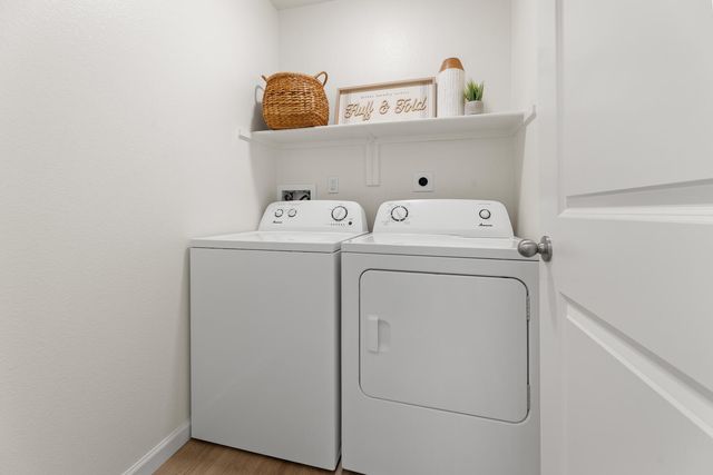 30611 Marigold Road, Visalia, CA 93291