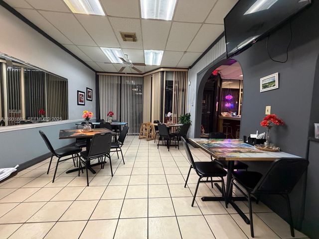 4700 NW 7th St unit 12-13, Miami, FL 33126