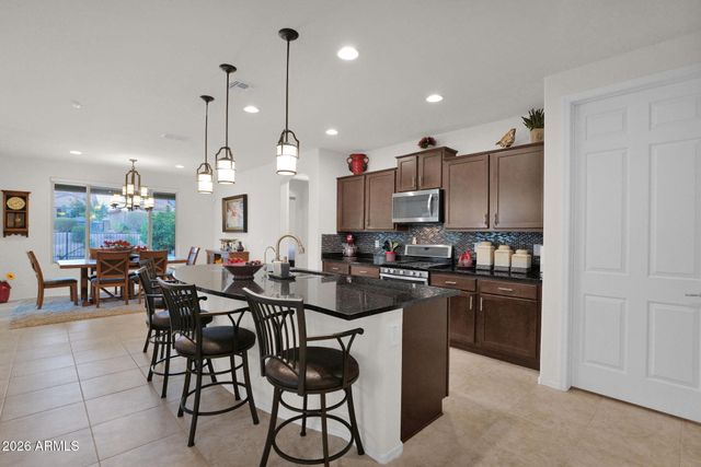 7438 W NOBLE PRAIRIE Way, Florence, AZ 85132