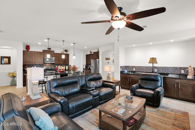 7438 W NOBLE PRAIRIE Way, Florence, AZ 85132