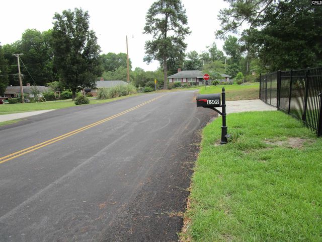 1609 Mccaw Road, Columbia, SC 29204