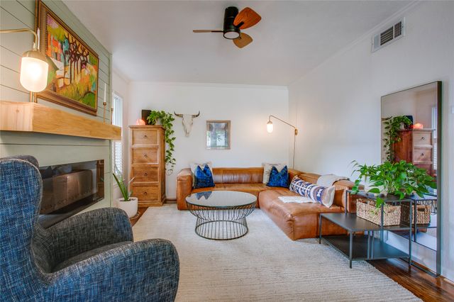 2627 W 10th Street, Dallas, TX 75211