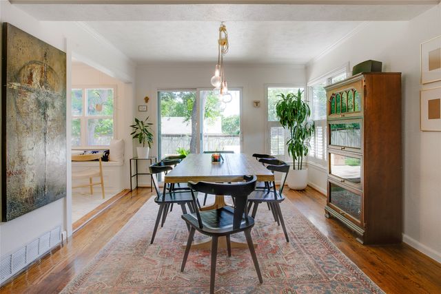 2627 W 10th Street, Dallas, TX 75211