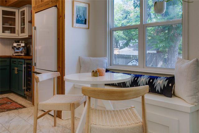 2627 W 10th Street, Dallas, TX 75211