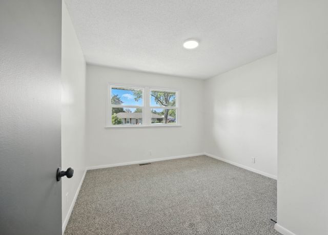 404 Lisle Dr, Clarksville, TN 37042