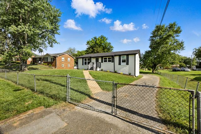 404 Lisle Dr, Clarksville, TN 37042