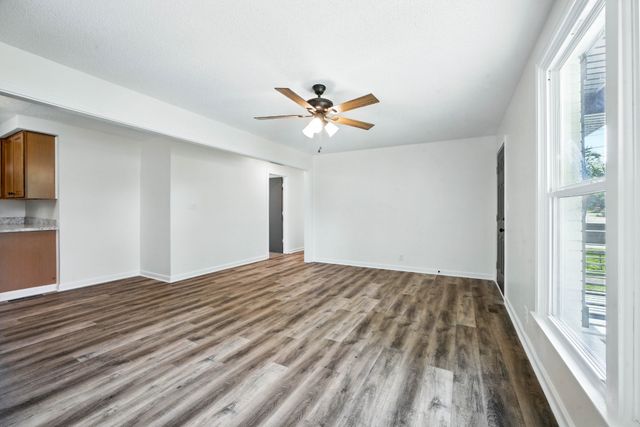 404 Lisle Dr, Clarksville, TN 37042
