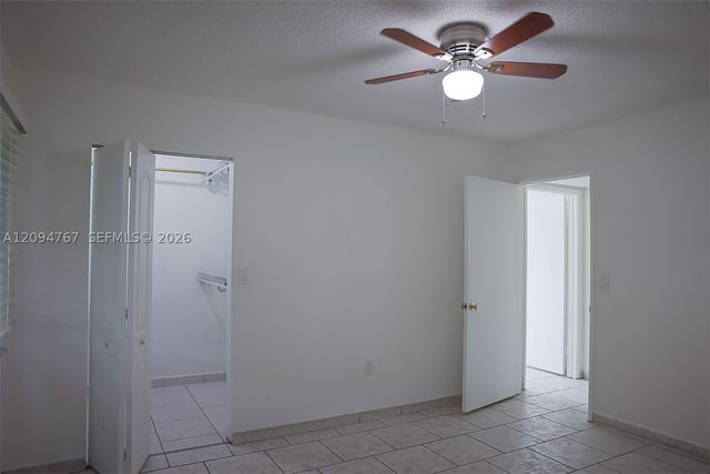 445 W Park Dr 102-4, Miami, FL 33172