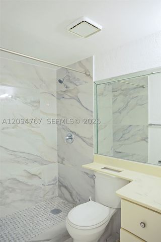 445 W Park Dr 102-4, Miami, FL 33172