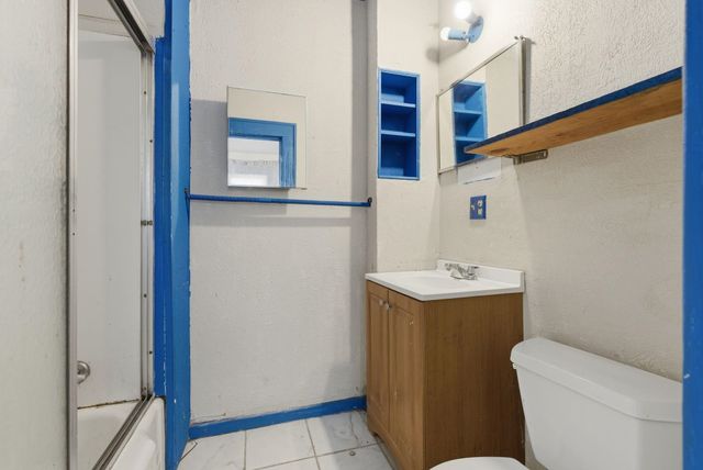 1351 N Wellington Pl, Wichita, KS 67203