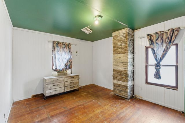 1351 N Wellington Pl, Wichita, KS 67203