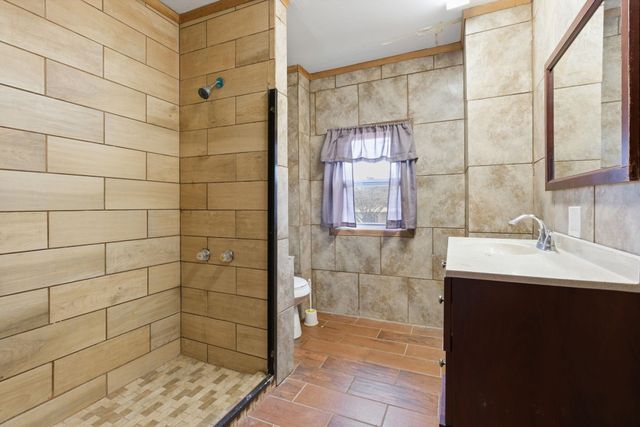 1351 N Wellington Pl, Wichita, KS 67203