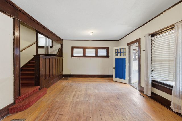 1351 N Wellington Pl, Wichita, KS 67203