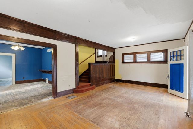 1351 N Wellington Pl, Wichita, KS 67203